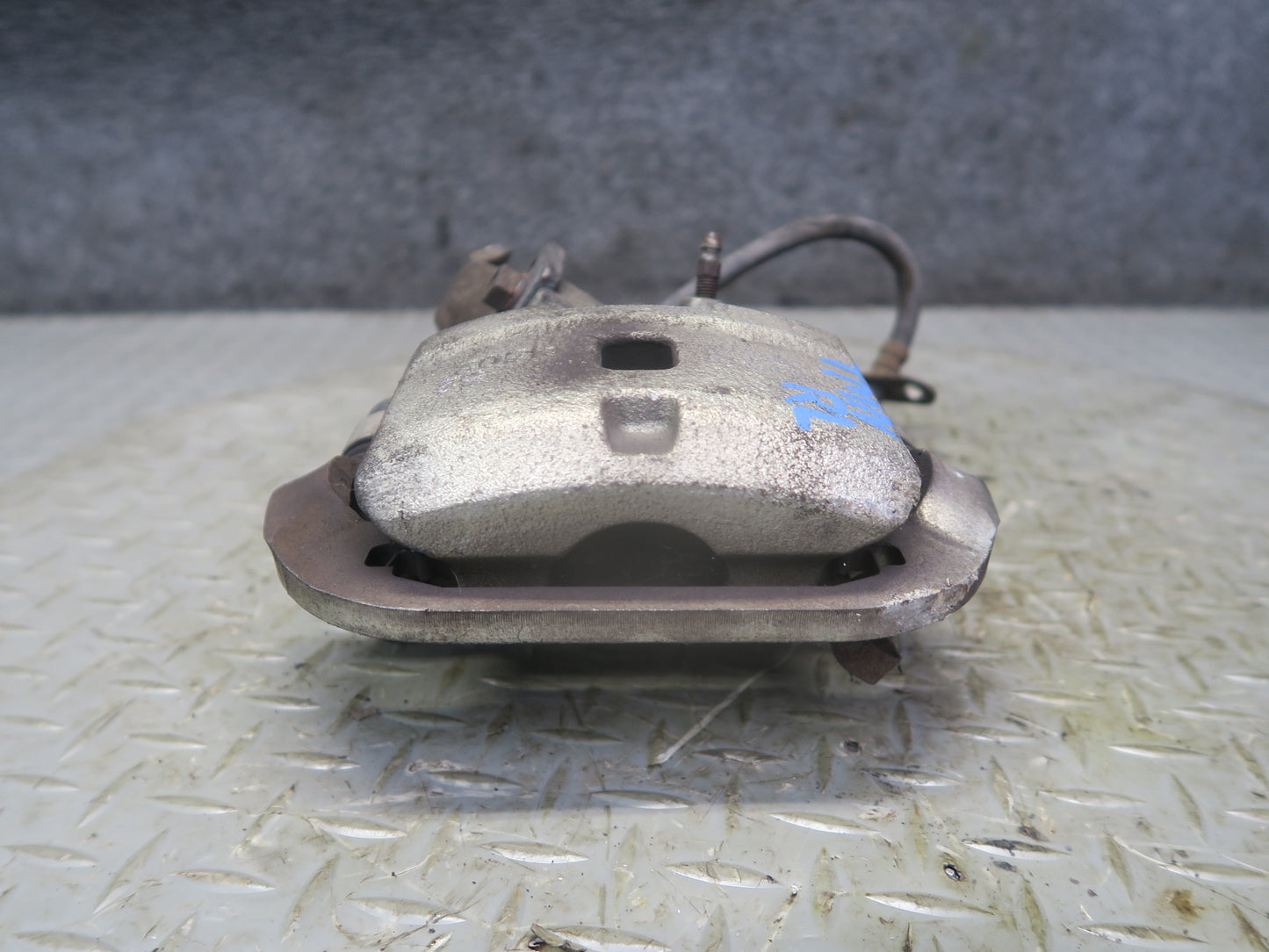 00-02 Toyota MR2 Spyder ZZW30L Set of 2 Rear Left & Right Brake Caliper OEM