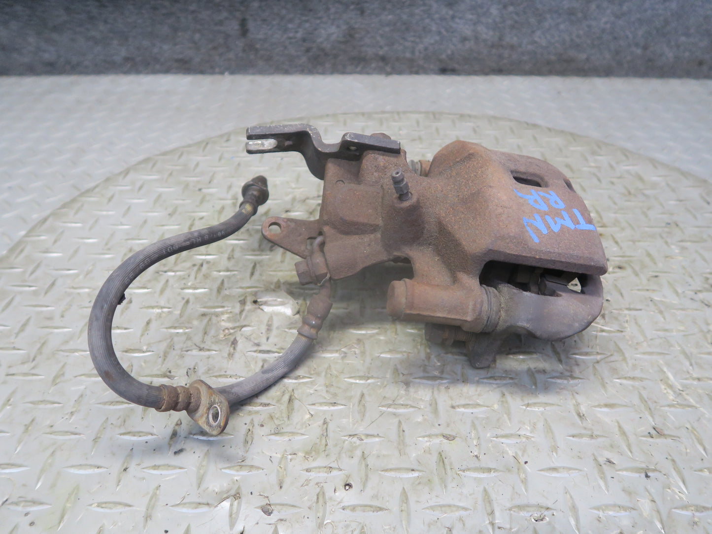 00-02 Toyota MR2 Spyder ZZW30L Set of 2 Rear Left & Right Brake Caliper OEM