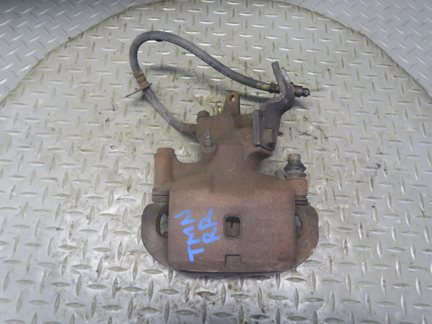 00-02 Toyota MR2 Spyder ZZW30L Set of 2 Rear Left & Right Brake Caliper OEM