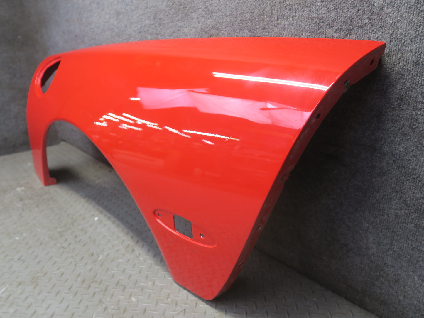 98-04 Chevrolet Corvette C5 Convert Rear Left Quarter Shell Panel Cover Defected
