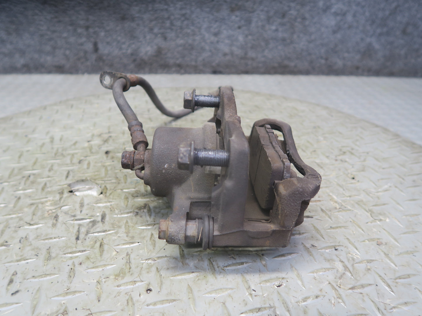 00-05 Toyota MR2 Spyder ZZW30L Set of 2 Front Left & Right Brake Caliper OEM