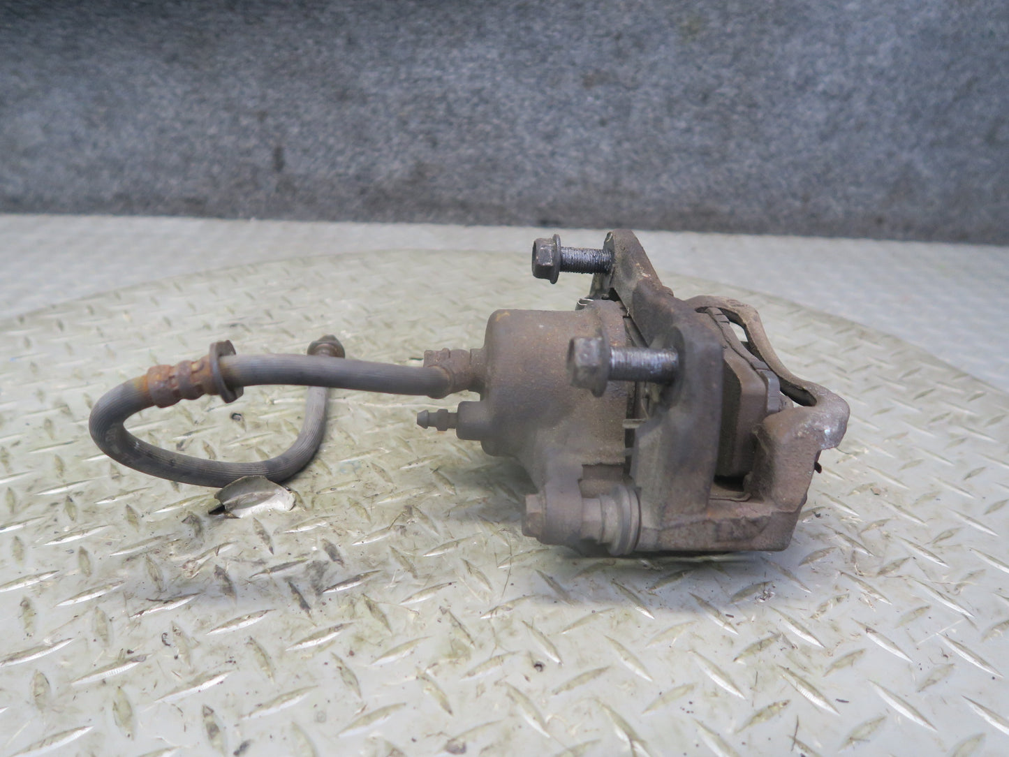 00-05 Toyota MR2 Spyder ZZW30L Set of 2 Front Left & Right Brake Caliper OEM