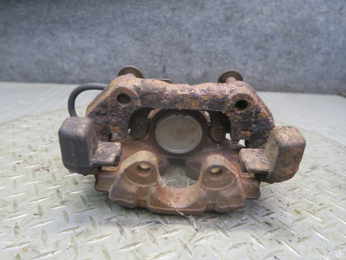 99-00 VW Eurovan T4 FWD 2.8L Set of 2 Front Left & Right Brake Caliper 91K OEM