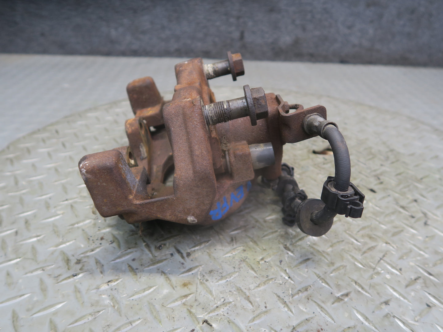 99-00 VW Eurovan T4 FWD 2.8L Set of 2 Front Left & Right Brake Caliper 91K OEM