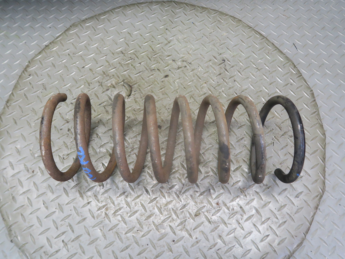 84-86 Toyota Cressida MX73 Sedan Set of 2 Rear Left & Right Coil Spring 45K OEM