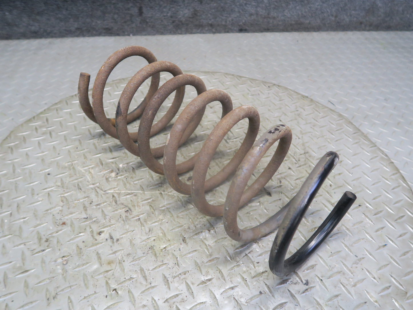 84-86 Toyota Cressida MX73 Sedan Set of 2 Rear Left & Right Coil Spring 45K OEM