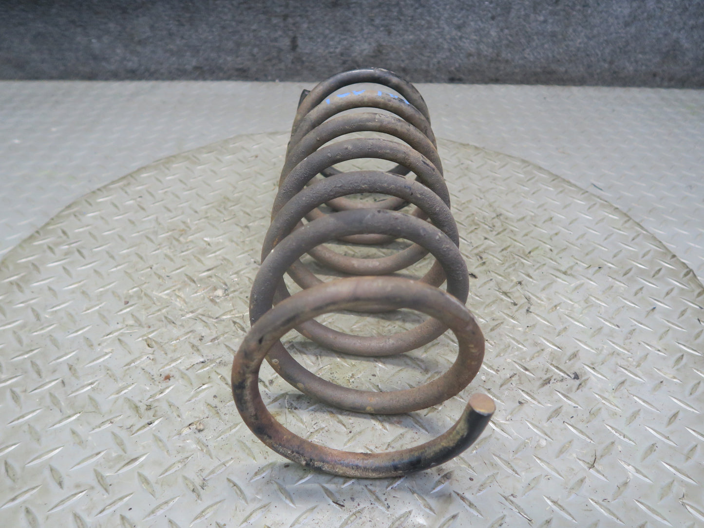 84-86 Toyota Cressida MX73 Sedan Set of 2 Rear Left & Right Coil Spring 45K OEM