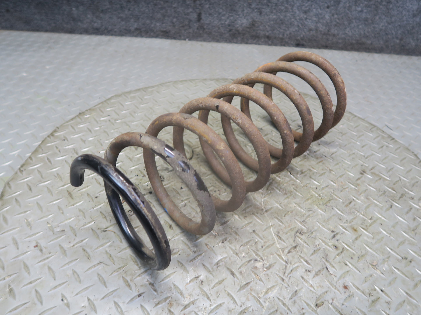 84-86 Toyota Cressida MX73 Sedan Set of 2 Rear Left & Right Coil Spring 45K OEM