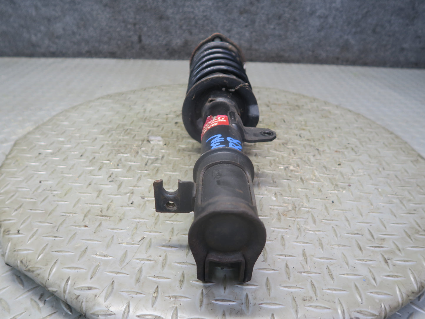 00-02 Toyota MR2 Spyder ZZW30L Set of 2 Rear Strut Shock Absorber KYB Excel-g