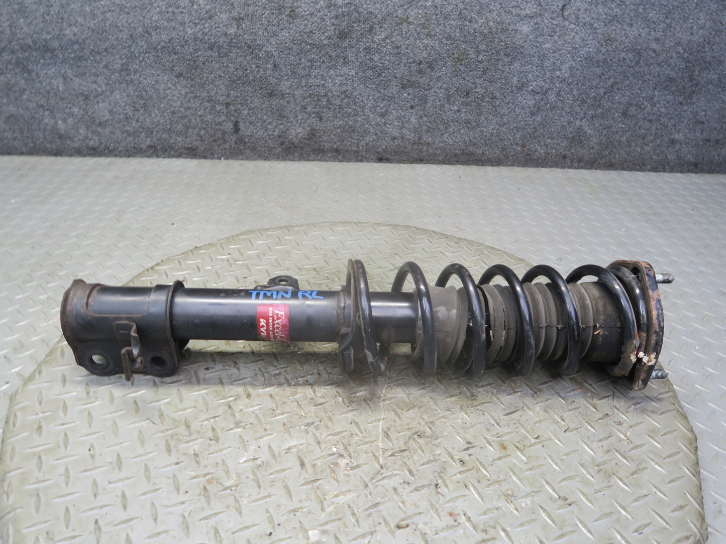 00-02 Toyota MR2 Spyder ZZW30L Set of 2 Rear Strut Shock Absorber KYB Excel-g