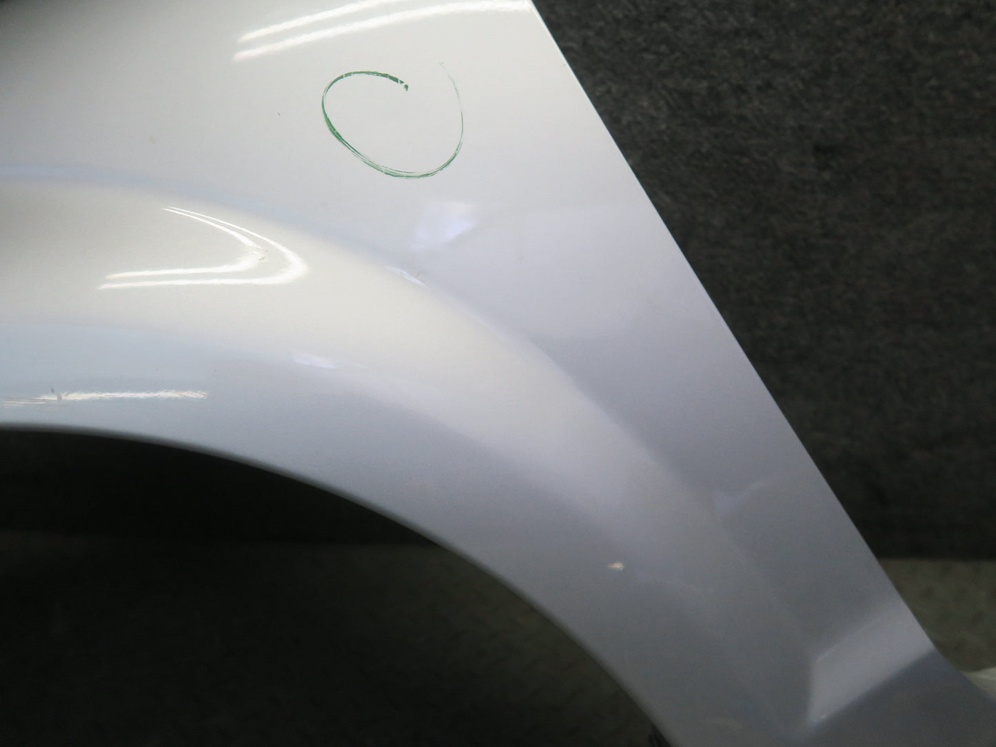 00-05 Toyota MR2 Spyder ZZW30L Front Left Fender Shell Panel Cover Silver OEM