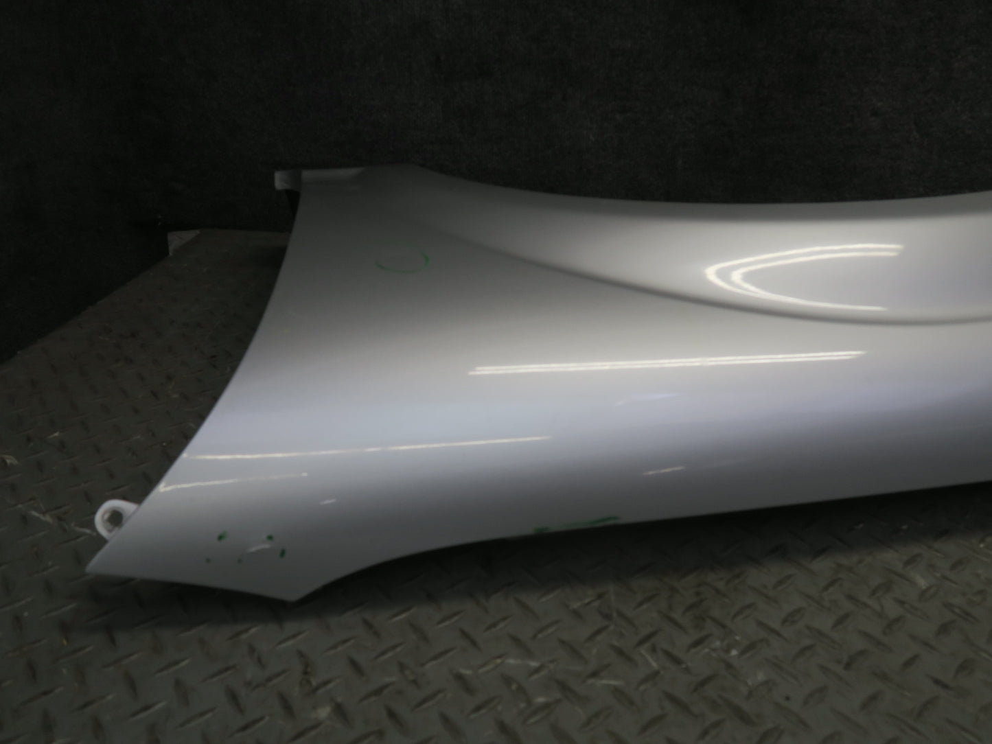 00-05 Toyota MR2 Spyder ZZW30L Front Left Fender Shell Panel Cover Silver OEM