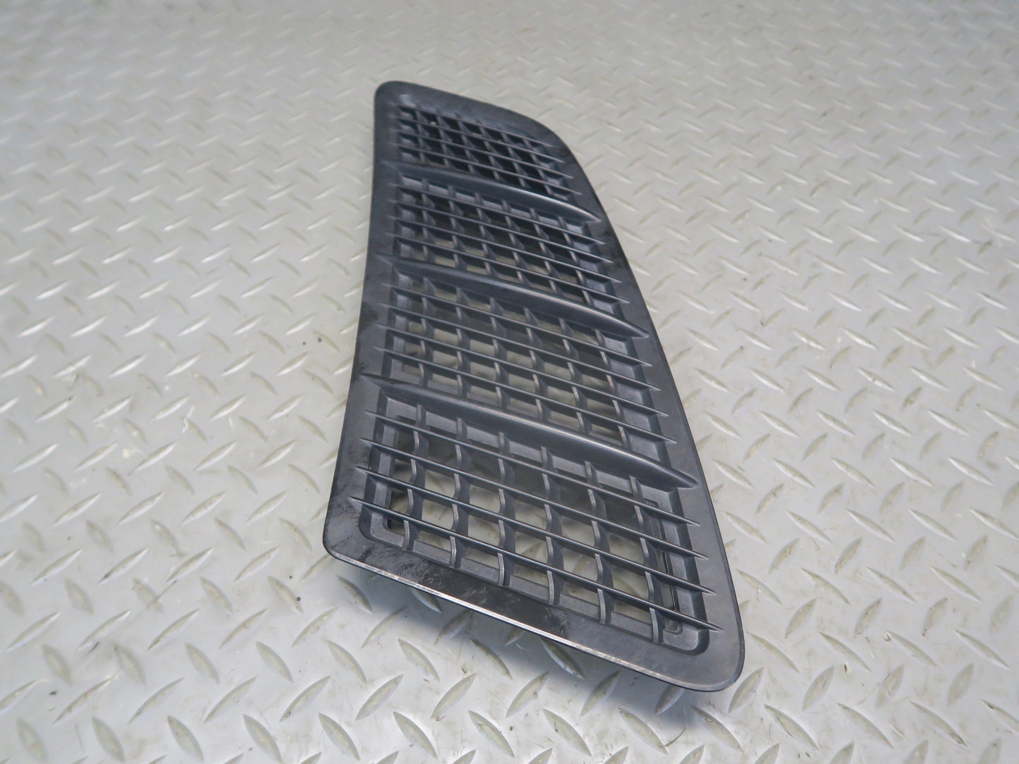 2012-2020 Mercedes R172 SLK SLC Hood Left Side Vent Grille W/ Lower Cover Set