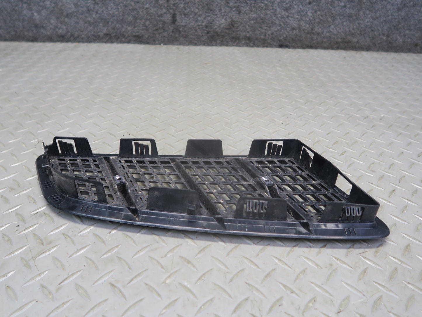 2012-2020 Mercedes R172 SLK SLC Hood Left Side Vent Grille W/ Lower Cover Set