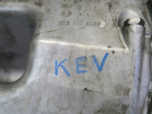 01-03 Volkswagen VW Eurovan T4 2.8L AXK Engine Oil Pan 022103603 OEM