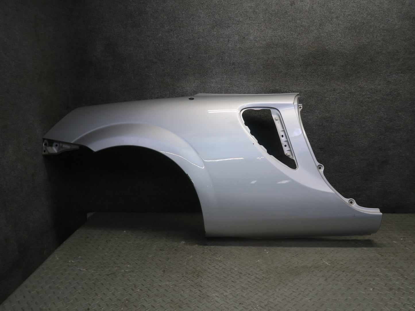 00-05 Toyota MR2 Spyder ZZW30L Rear Right Quarter Shell Cover Panel Silver OEM