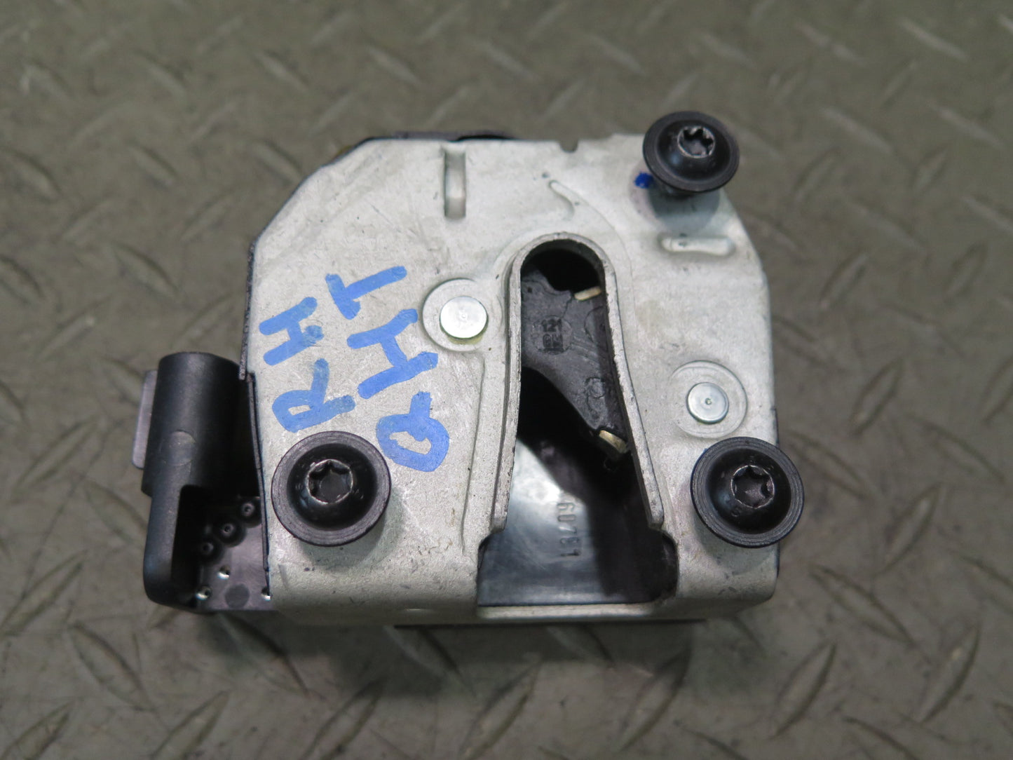 2005-2009 Hummer H2 SUT Rear Right & Left Side Window Lock Actuator Set