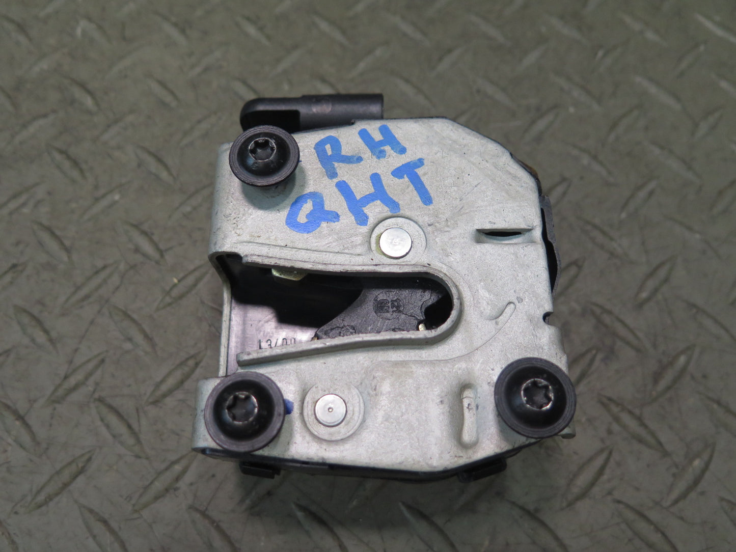 2005-2009 Hummer H2 SUT Rear Right & Left Side Window Lock Actuator Set