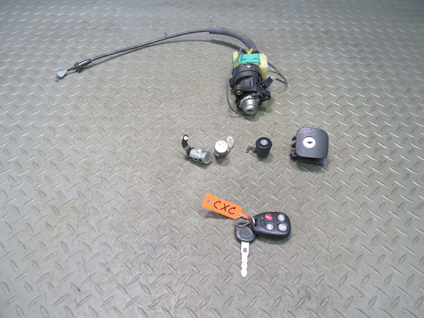 97-04 Chevrolet Corvette C5 Ignition Switch Door Glove Console Lock KEY Set OEM