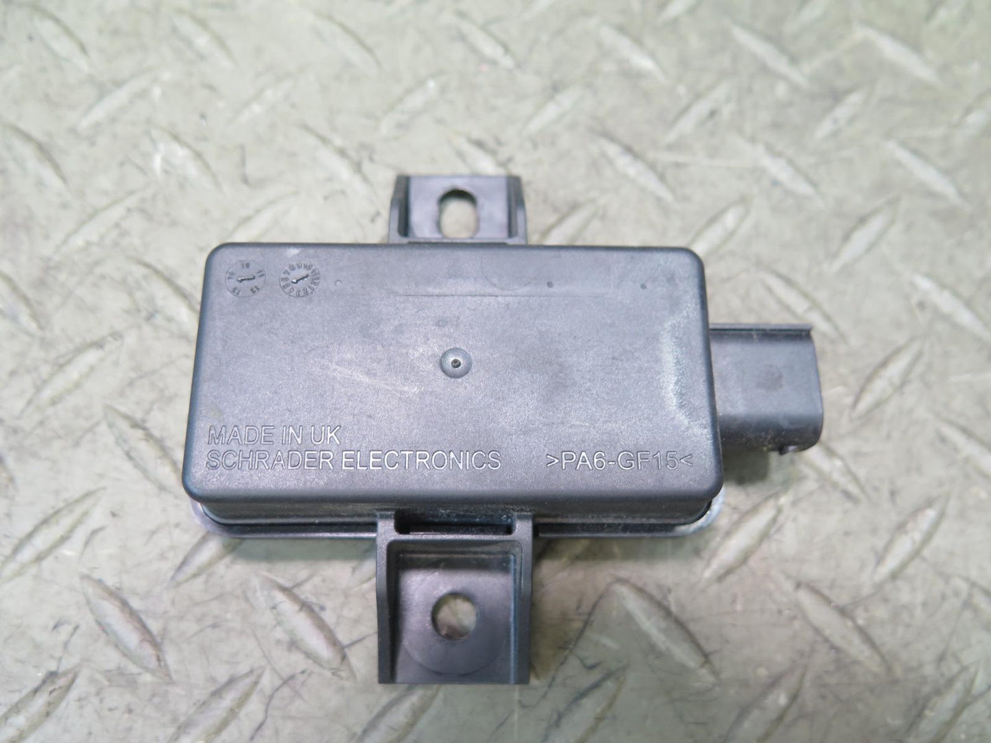 2012-2020 Mercedes R172 SLK SLC TPMS Tire Pressure Monitoring Sensor Module