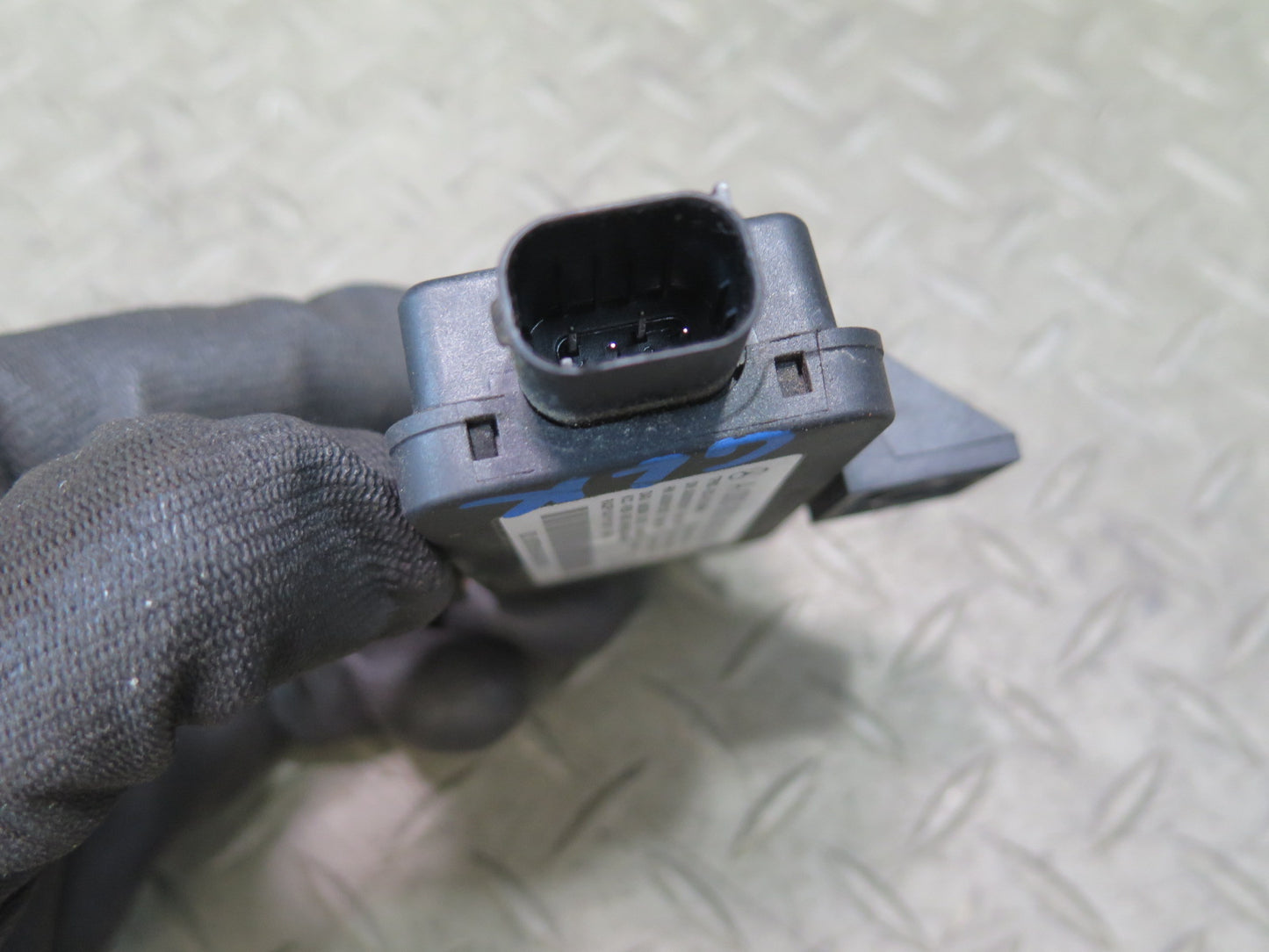 2012-2020 Mercedes R172 SLK SLC TPMS Tire Pressure Monitoring Sensor Module