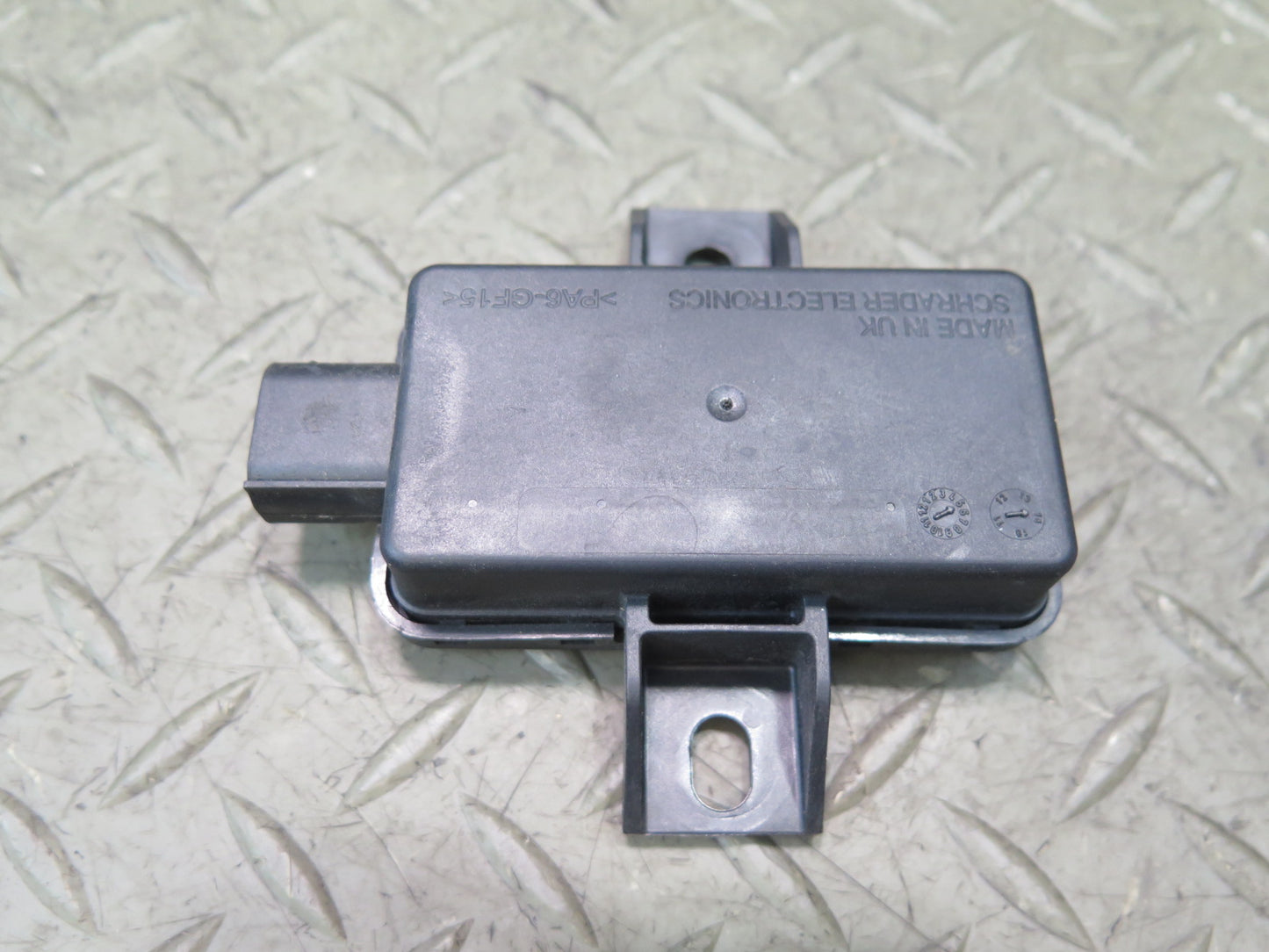 2012-2020 Mercedes R172 SLK SLC TPMS Tire Pressure Monitoring Sensor Module
