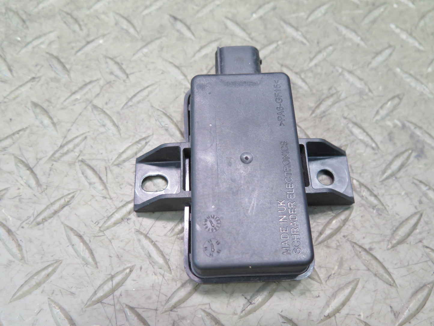 2012-2020 Mercedes R172 SLK SLC TPMS Tire Pressure Monitoring Sensor Module