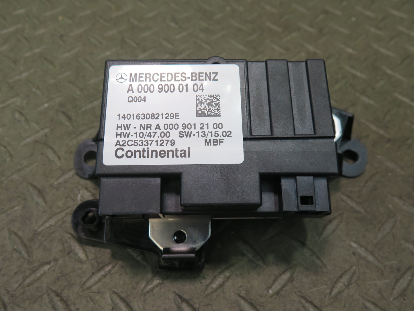 2012-2020 Mercedes R172 SLK SLC  Fuel Pump Control Module Unit A0009000104