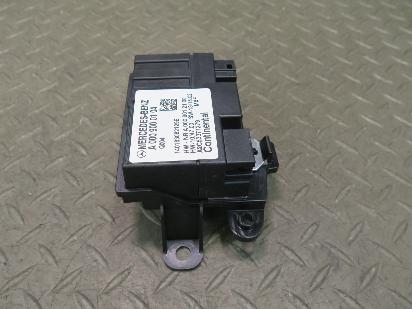 2012-2020 Mercedes R172 SLK SLC  Fuel Pump Control Module Unit A0009000104