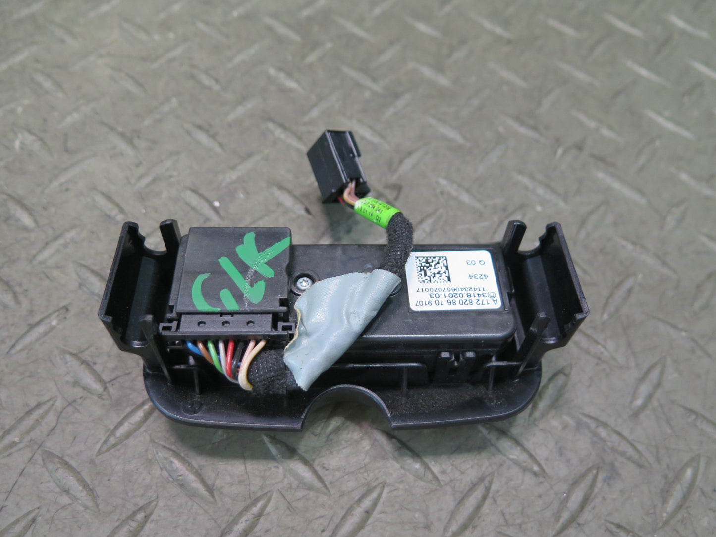 2012-2016 Mercedes R172 SLK Overhead Emergency SOS Control Switch Button