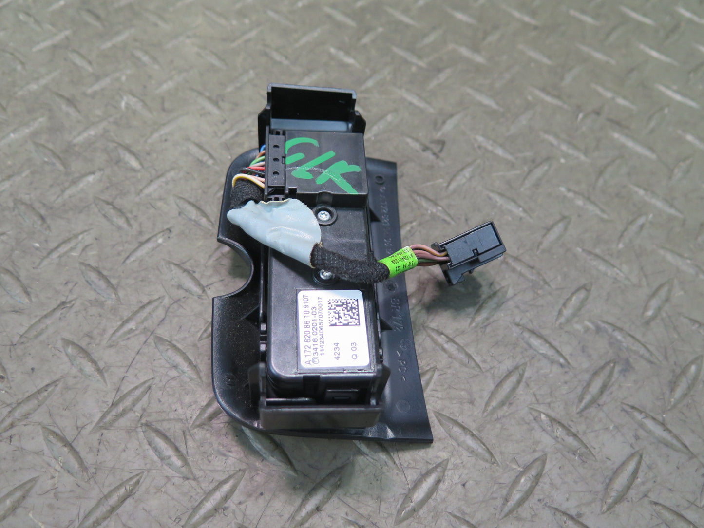 2012-2016 Mercedes R172 SLK Overhead Emergency SOS Control Switch Button