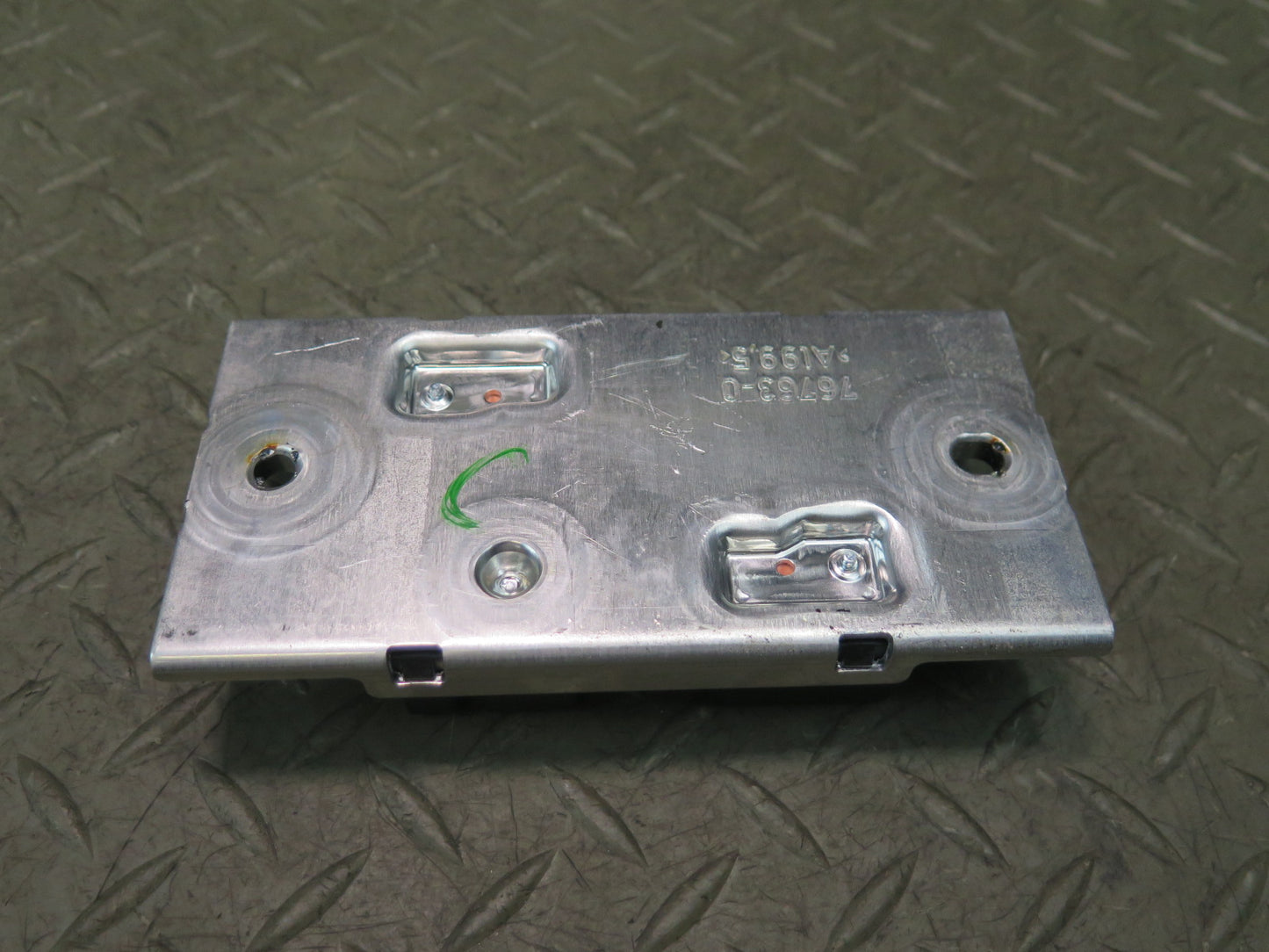 2012-2020 Mercedes R172 SLK SLC Seat Airscarf Control Module A1729000402