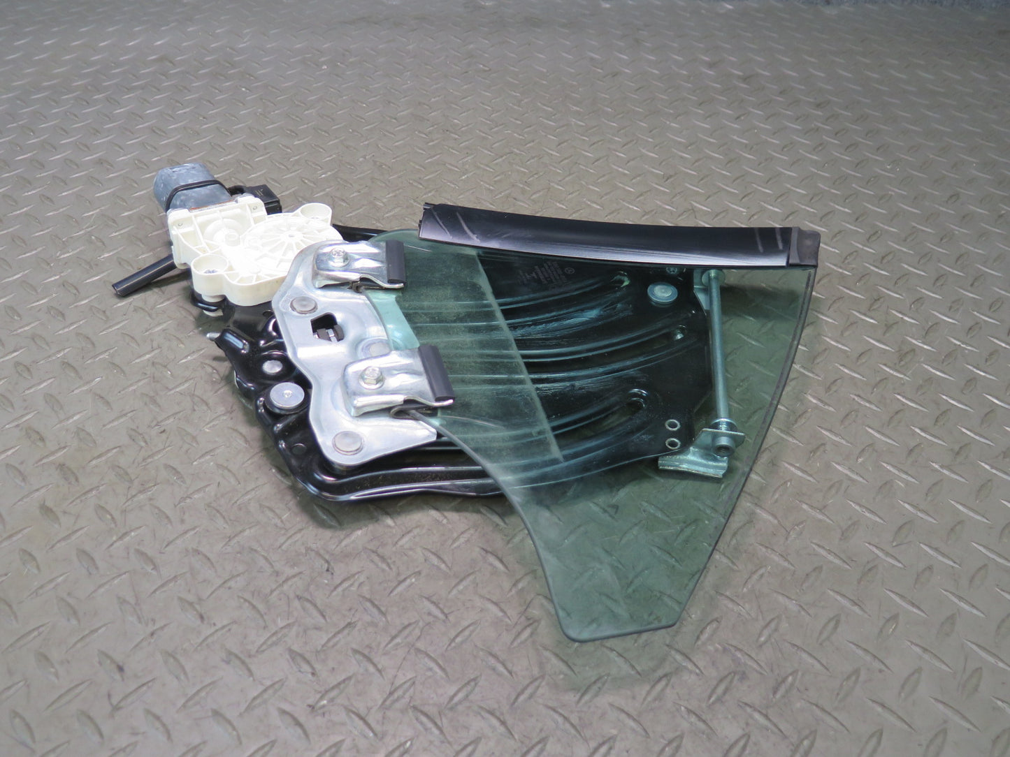 2012-2020 Mercedes R172 SLK SLC Right Pass Side Rear Window Glass W/ Regulator