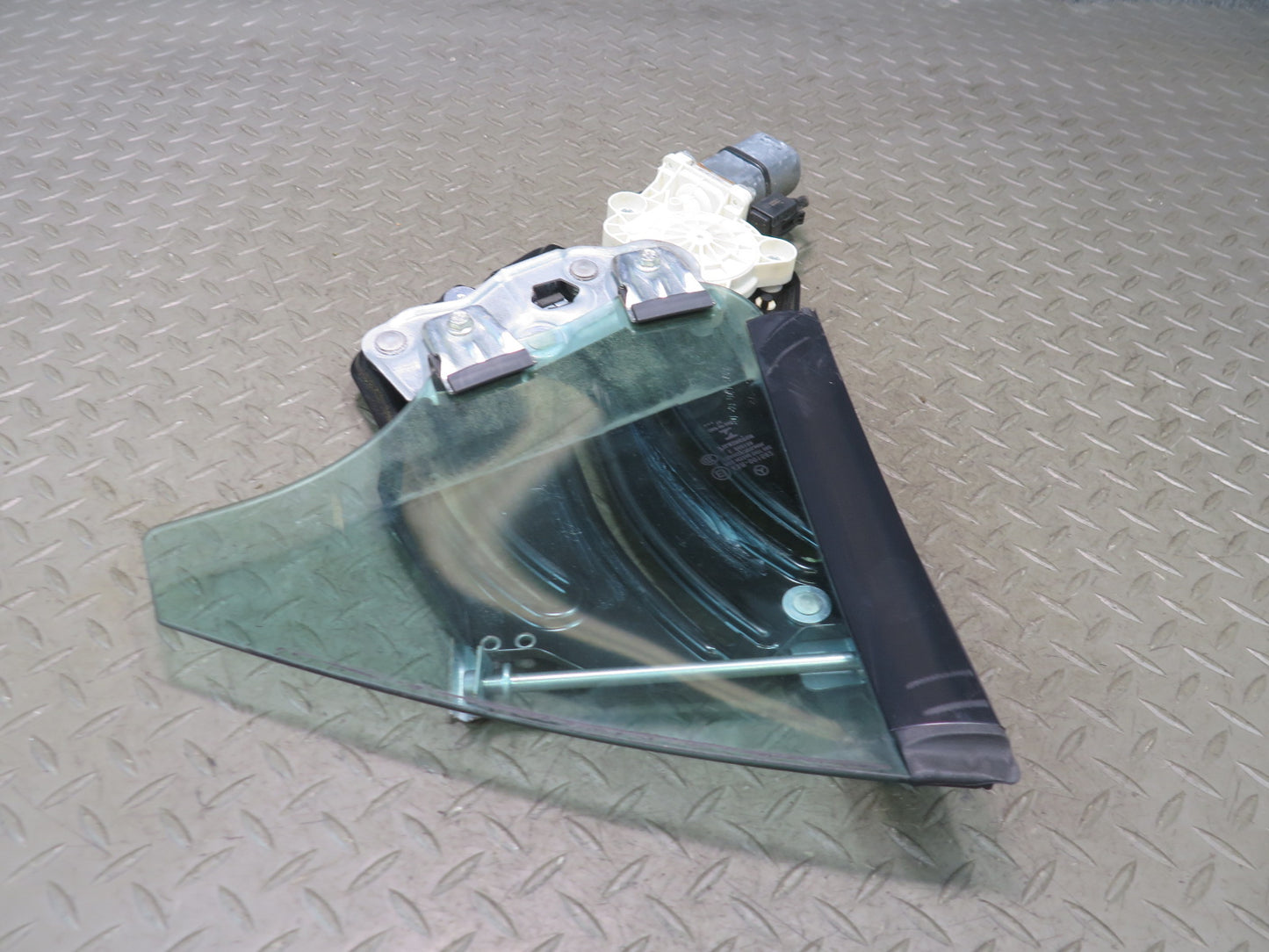 2012-2020 Mercedes R172 SLK SLC Right Pass Side Rear Window Glass W/ Regulator