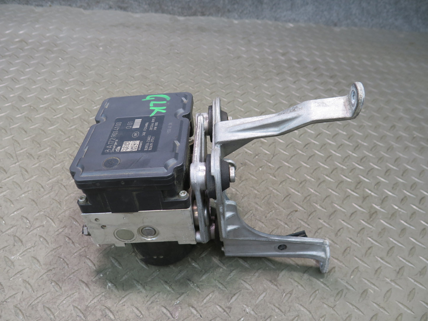 2012-2015 Mercedes R172 SLK250 ABS Anti Lock Brake Pump Module W/ Bracket