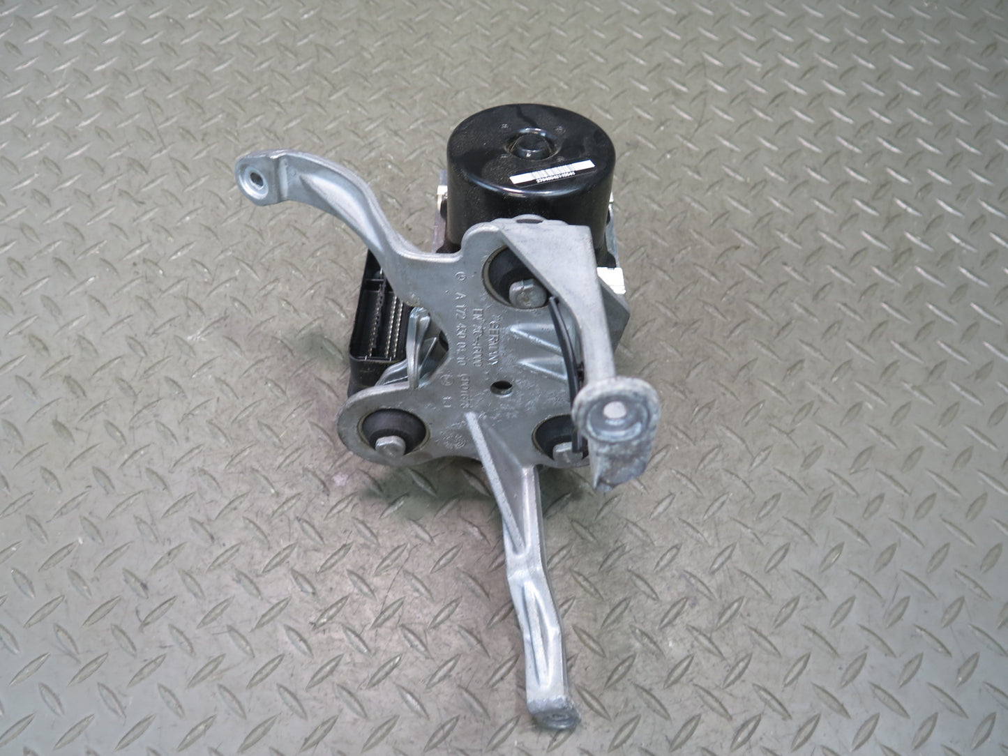 2012-2015 Mercedes R172 SLK250 ABS Anti Lock Brake Pump Module W/ Bracket