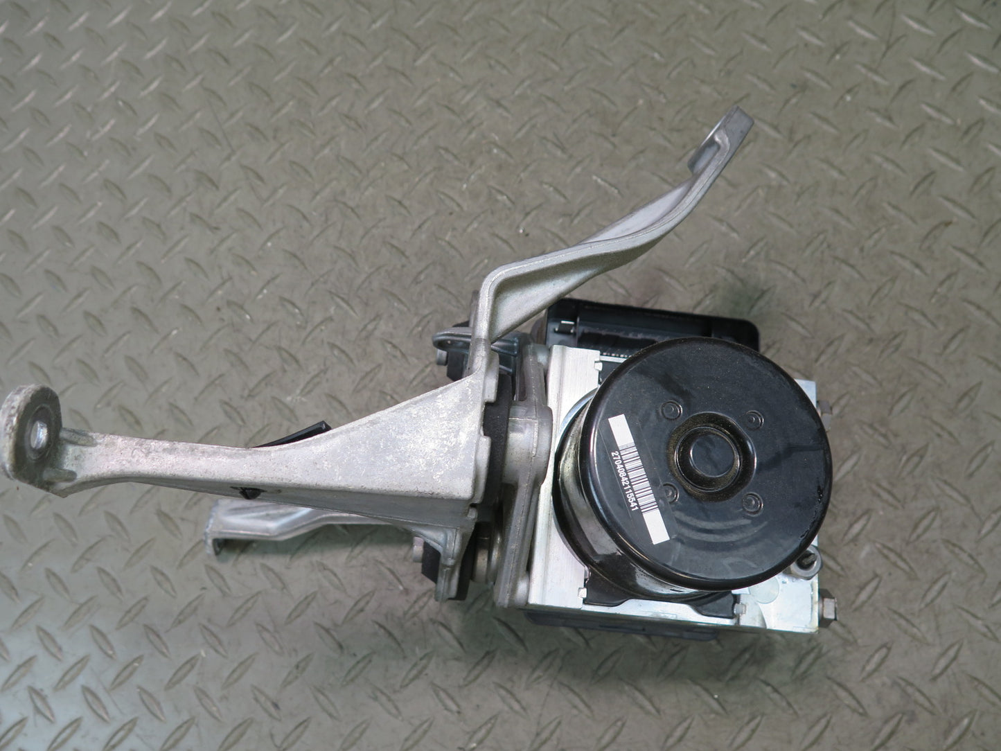 2012-2015 Mercedes R172 SLK250 ABS Anti Lock Brake Pump Module W/ Bracket