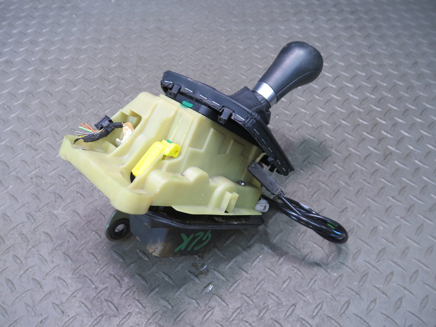 12-16 Mercedes R172 SLK Automatic Transmission Gear Box Shifter Selector W/ Knob