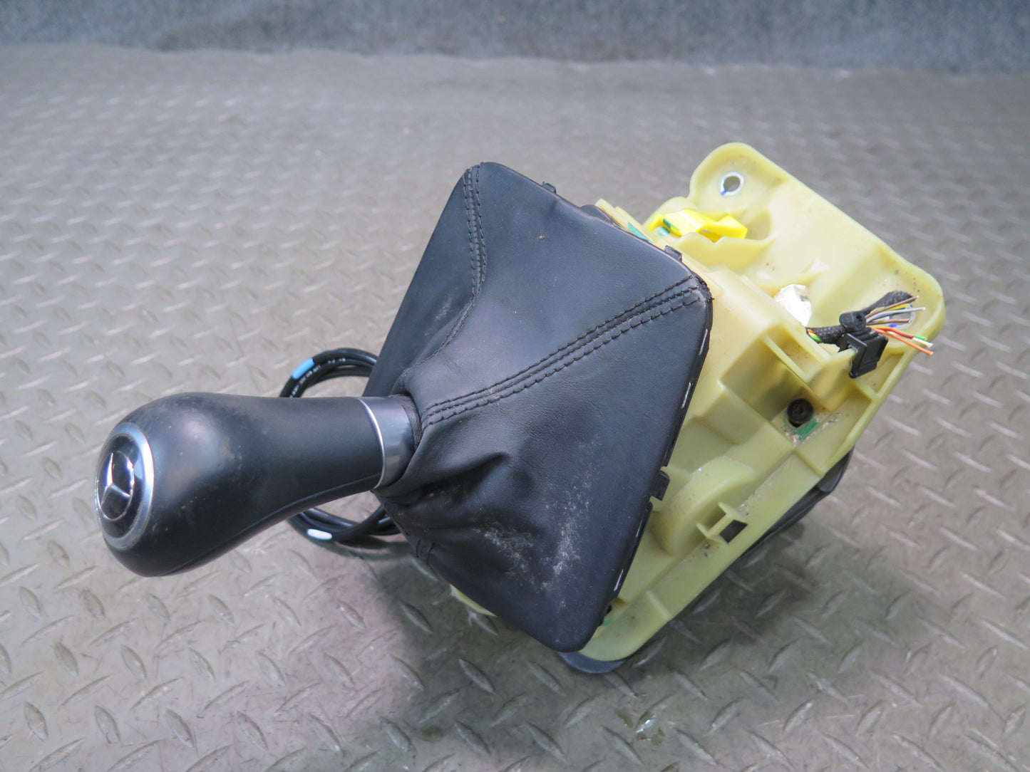 12-16 Mercedes R172 SLK Automatic Transmission Gear Box Shifter Selector W/ Knob