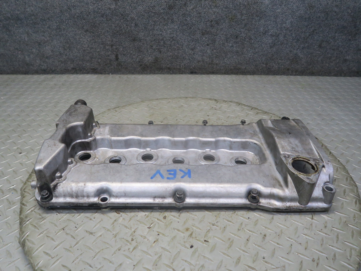 01-03 VW Eurovan T4 2.8L AXK Engine Cylinder Head Valve Cover w Oil Neck OEM