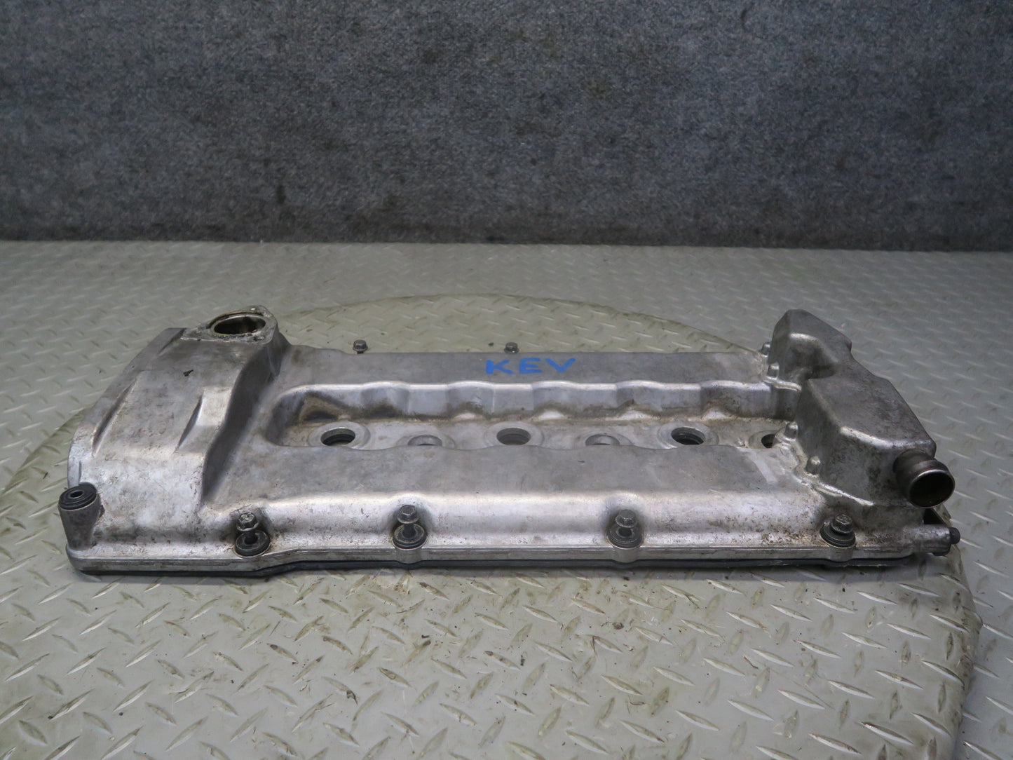01-03 VW Eurovan T4 2.8L AXK Engine Cylinder Head Valve Cover w Oil Neck OEM