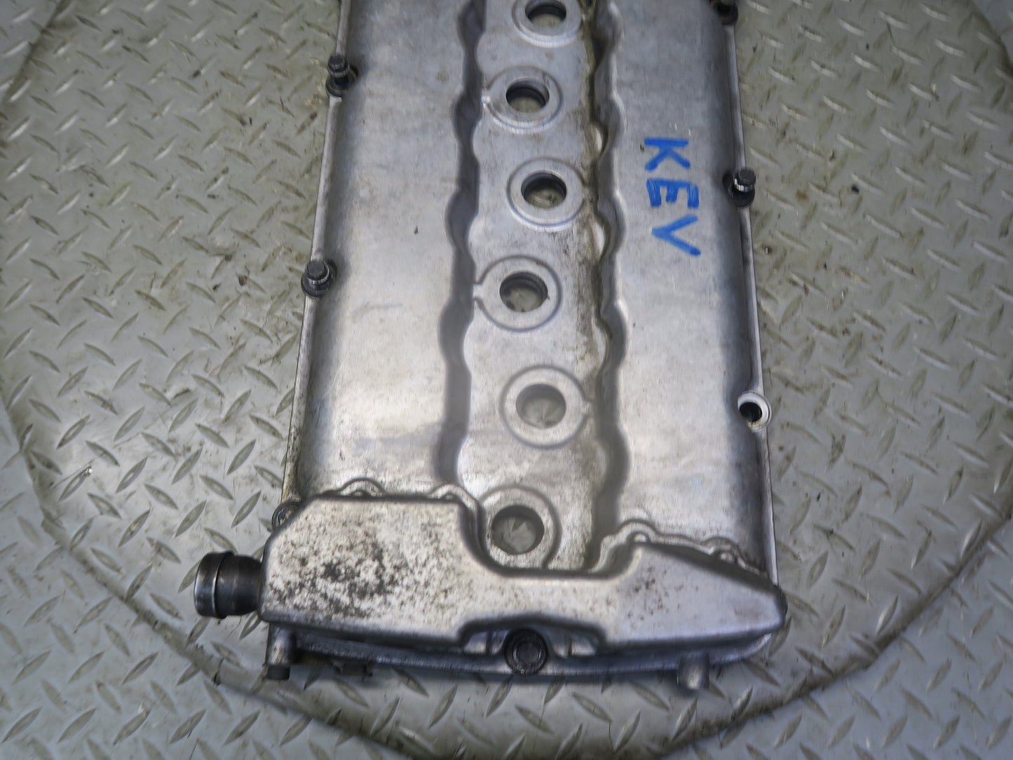 01-03 VW Eurovan T4 2.8L AXK Engine Cylinder Head Valve Cover w Oil Neck OEM