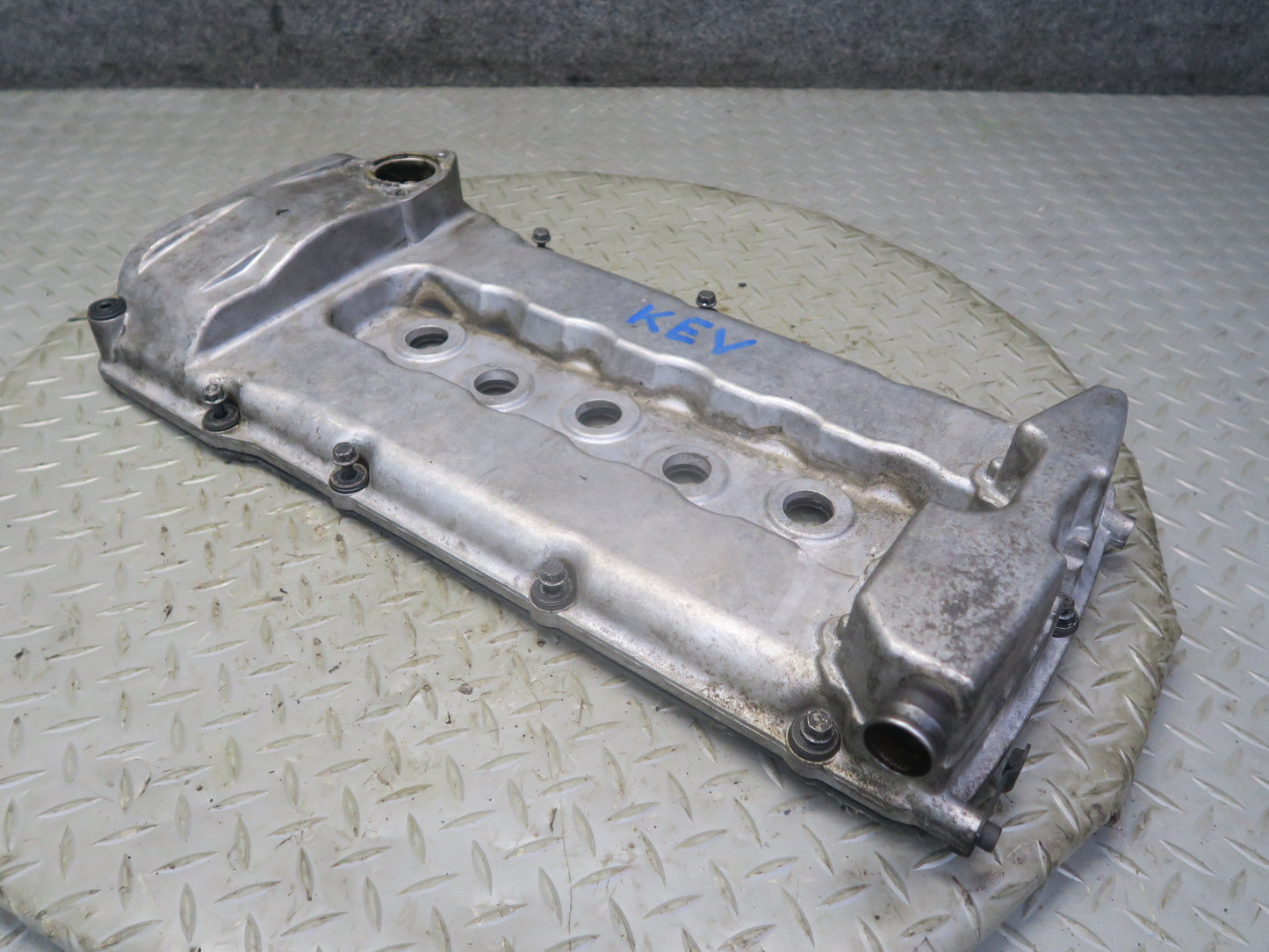 01-03 VW Eurovan T4 2.8L AXK Engine Cylinder Head Valve Cover w Oil Neck OEM