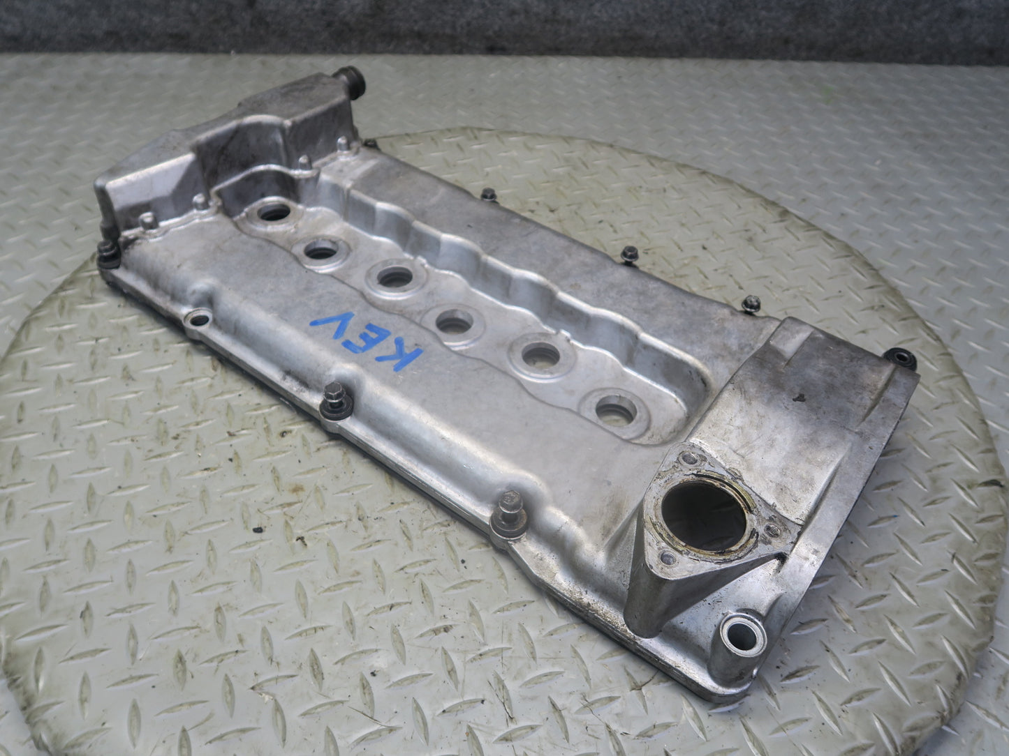01-03 VW Eurovan T4 2.8L AXK Engine Cylinder Head Valve Cover w Oil Neck OEM