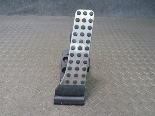 2012-2020 Mercedes R172 SLK SLC Acceleration Gas Throttle Pedal A2043000200