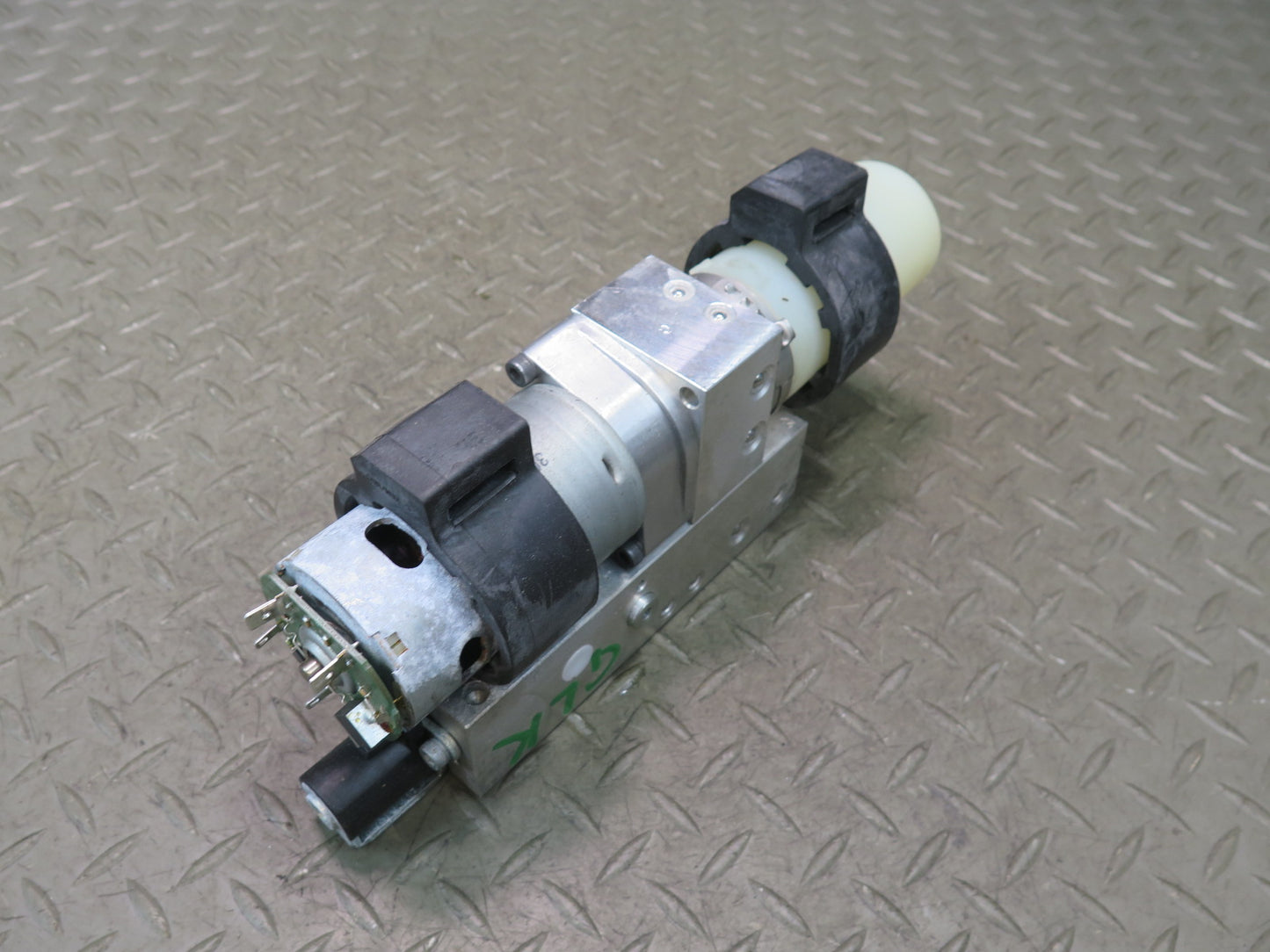 2012-2020 Mercedes R172 SLK SLC Convertible TOP Roof Hydraulic Pump Motor