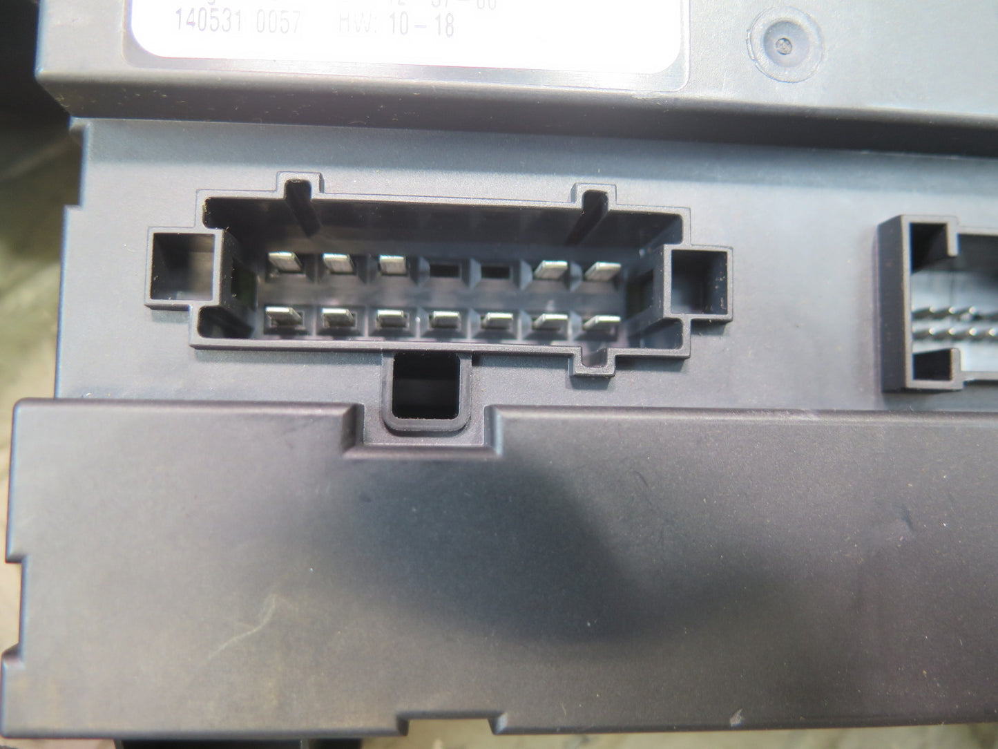 2012-2020 Mercedes R172 SLK SLC Convertible TOP Roof Control Module Unit