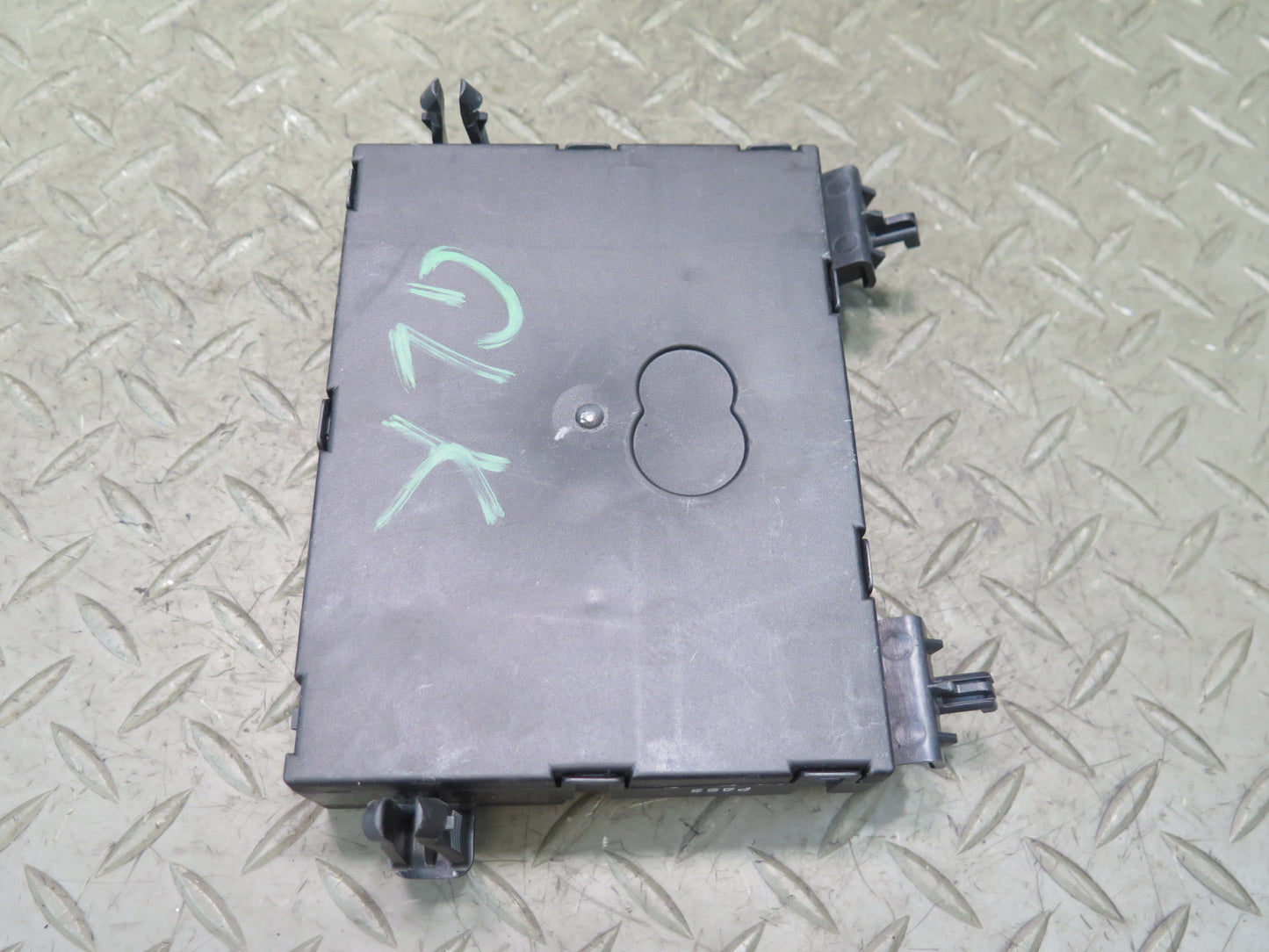 2012-2020 Mercedes R172 SLK SLC Convertible TOP Roof Control Module Unit