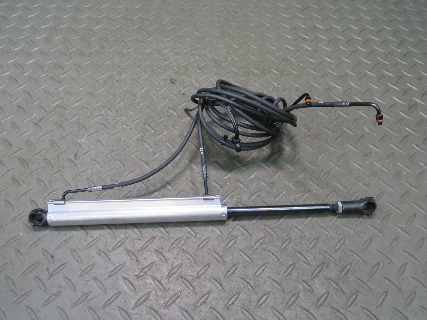 2012-2020 Mercedes R172 SLK SLC Convertible Roof TOP Left Trunk Lid Cylinder