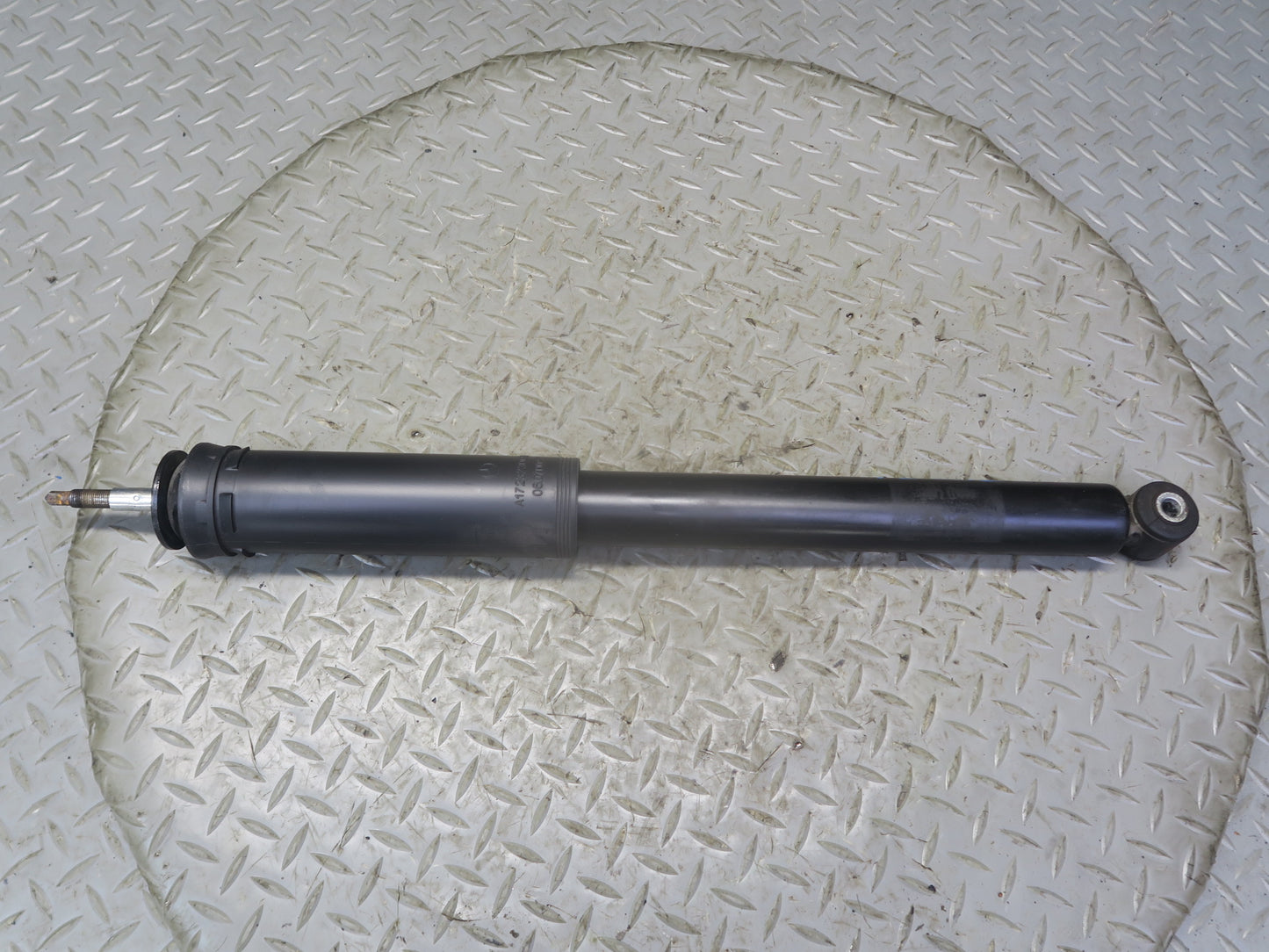 2012-2020 Mercedes R172 SLK SLC Rear Left & Right Side Shock Strut Absorber Set